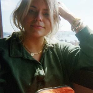 Meet your Posher, Anna